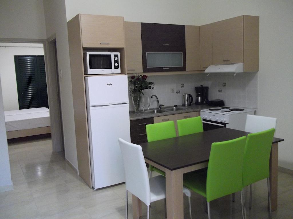 Kritamos Beach Apartments 弗朗哥卡斯特隆 客房 照片